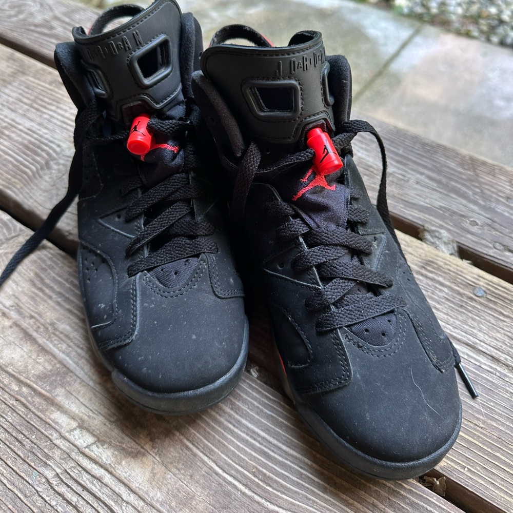 Air Jordan 6 Retro youth size 6